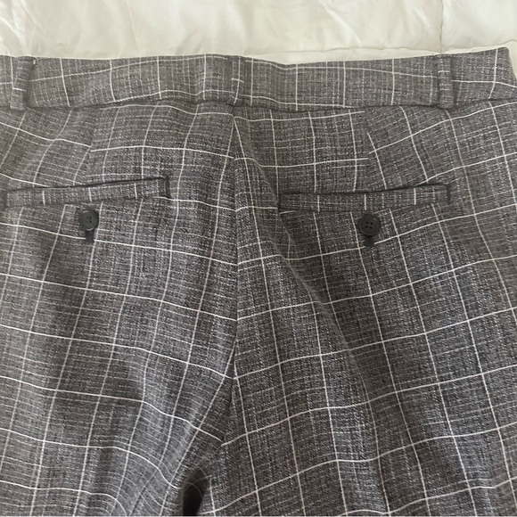 Banana Republic grey check Avery fit pants, size 6 - Picture 2 of 8